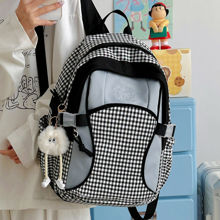 Stylischer gestreifter Rucksack