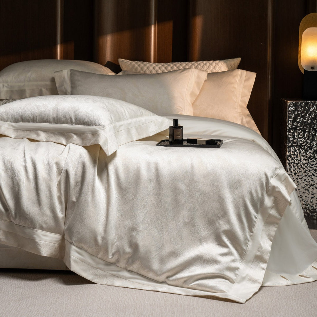 Seiden-Feeling Satin Bettbezug Set mit geflammtem Rand und Kissenbezügen