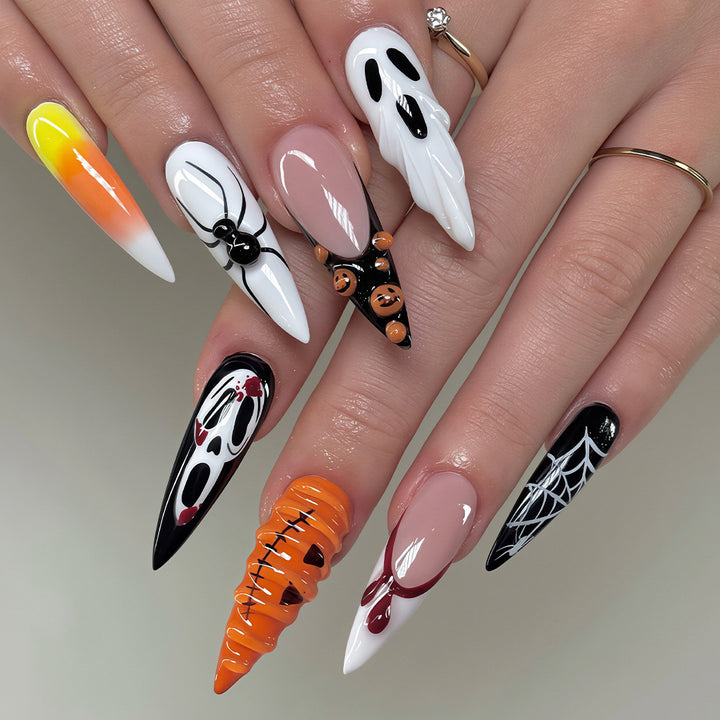 Dekorative Nagelkunst Karnz