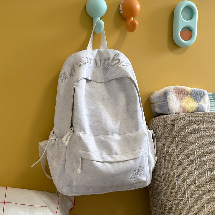 Gemütlicher und schicker bestickter Rucksack