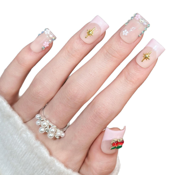 Dekoratives florales und mit Edelsteinen akzentuiertes Press-On-Nagelkunstset