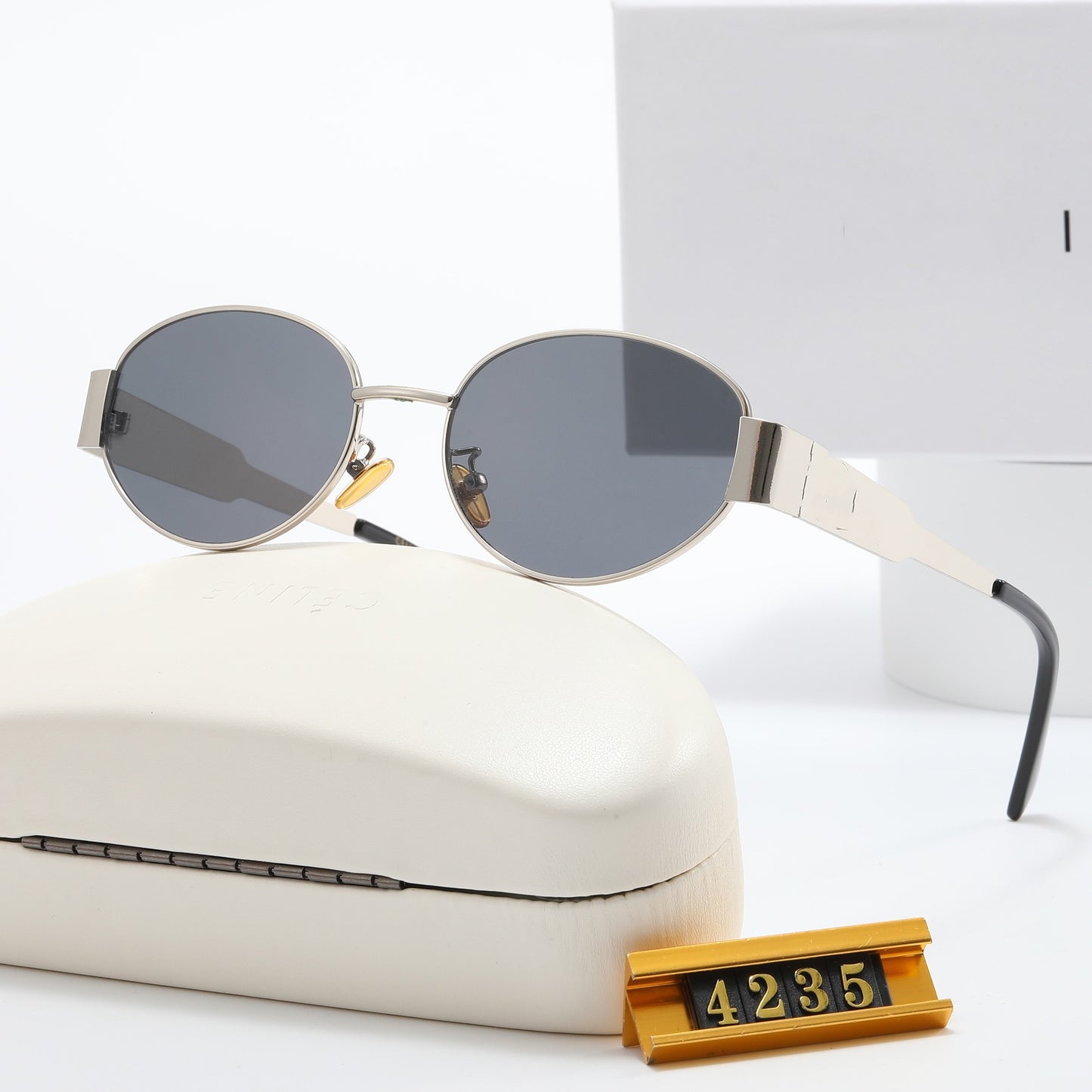 Damen Elegante Designer-Sonnenbrille mit filigranem Rahmen und UV-Schutz Karnz