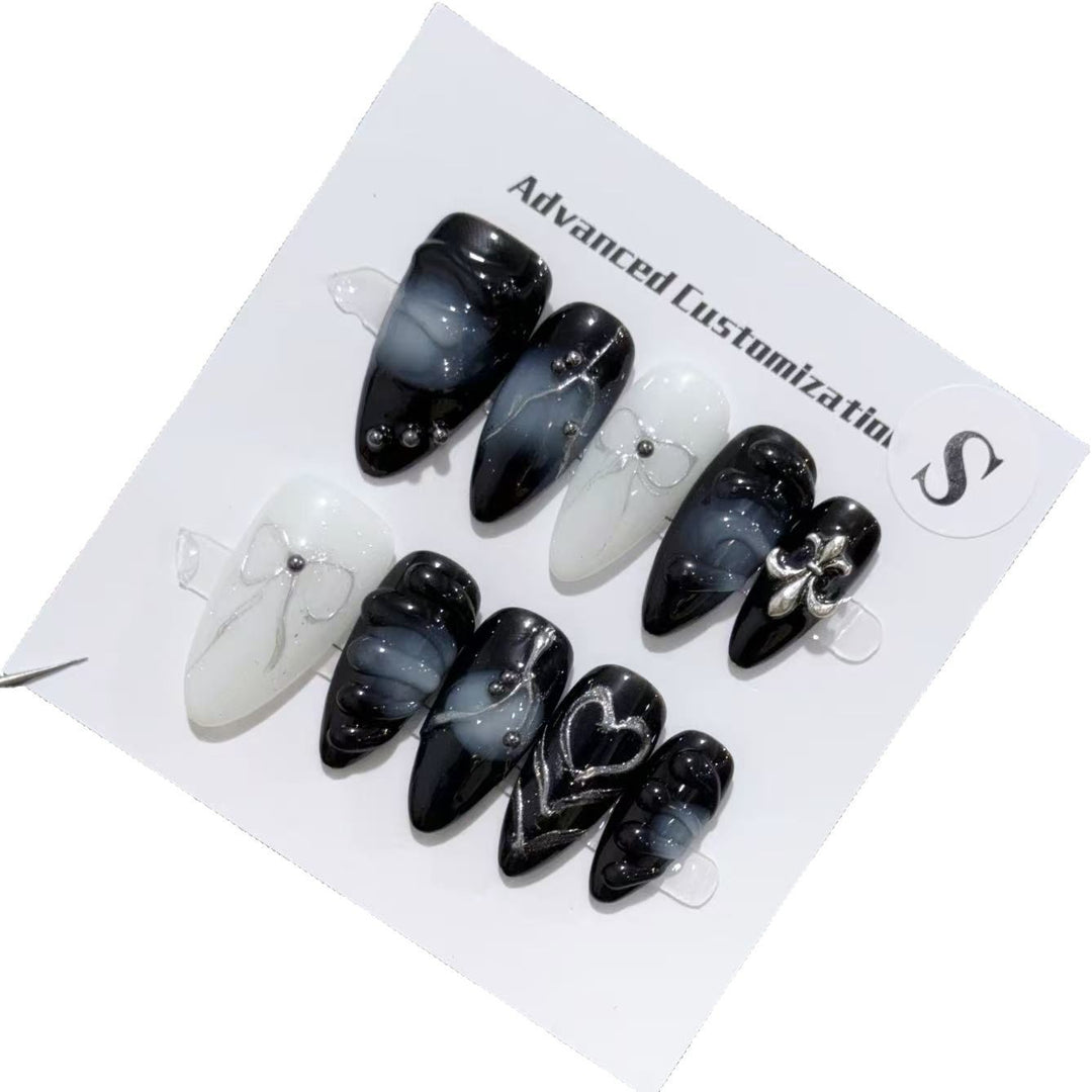 Elegantes Press-On Nagelkunstset mit anpassbarem Design
