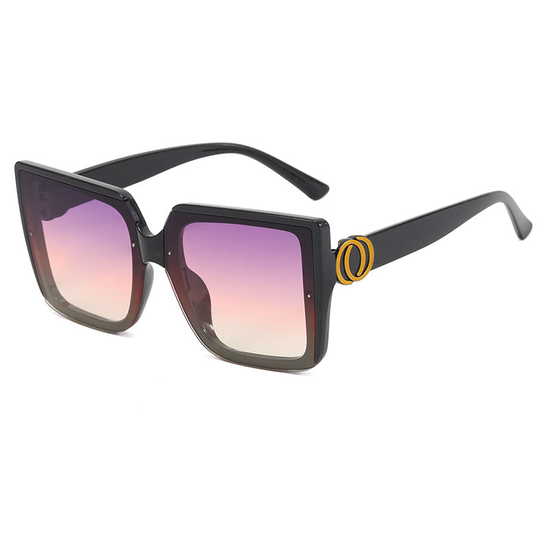 Damen quadratische Sonnenbrille mit einzigartigem Reifenelement Karnz