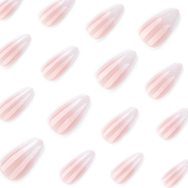 Elegante Nagelkunst mit Ombre-Design Karnz