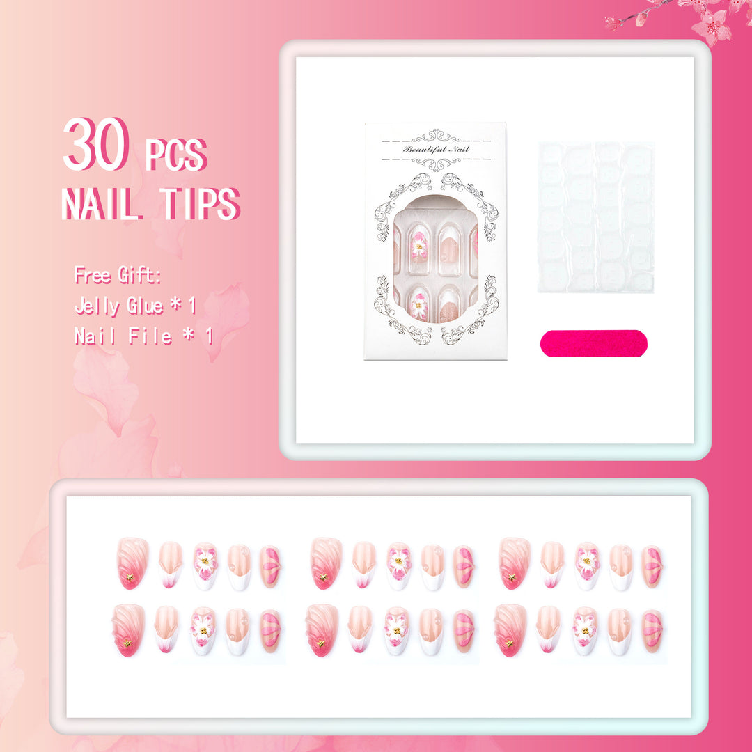 Kunstnagelset mit floralen und eleganten Akzenten Karnz