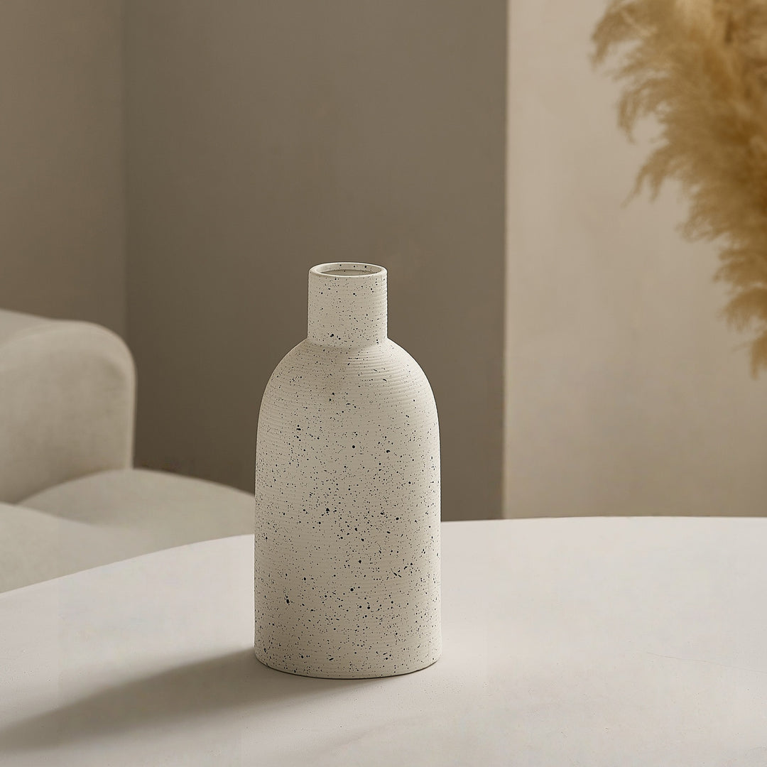Elegante und Kunstvolle Keramikvase Karnz
