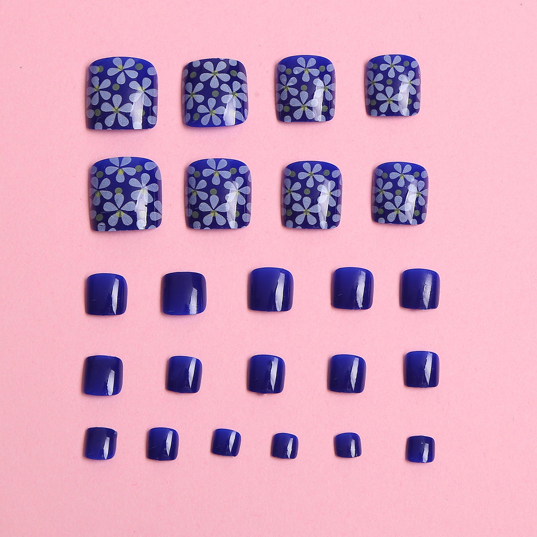 Blumen dekoriertes Press-On Nagelset Karnz