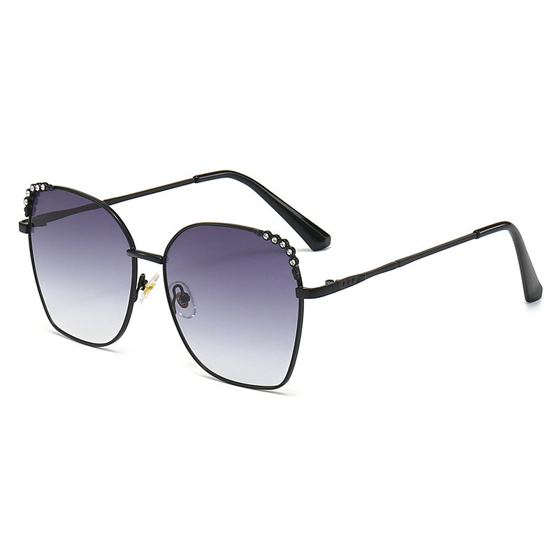Elegante Quadratische Sonnenbrille mit Funkelnden Akzenten Karnz