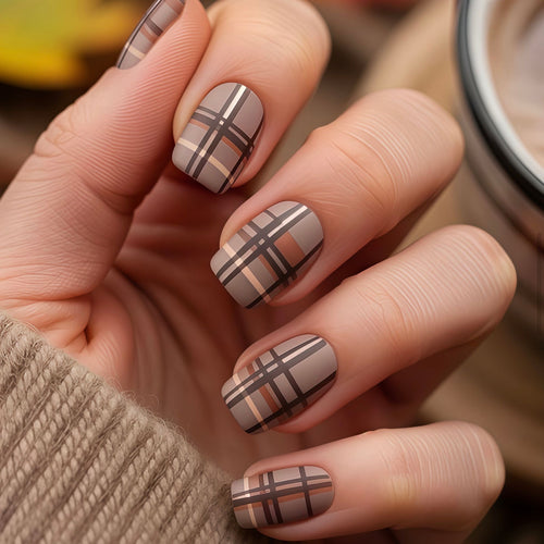 Stylisches Karomuster Press-On Nail Set Karnz