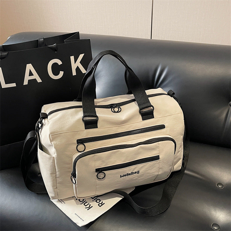 Multifunktionale Sport-Duﬀel-Tasche