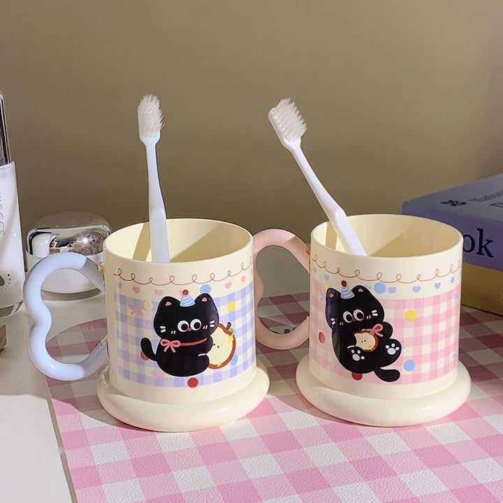 Keramiktasse mit Verspieltem Katzenmotiv Karnz