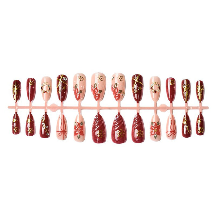 Kunstnagelset im festlichen Winterdesign mit Glamourösen Akzenten Karnz