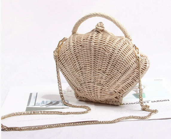Damen Handtasche im Korbdesign mit eleganter Kettenumhängung Karnz