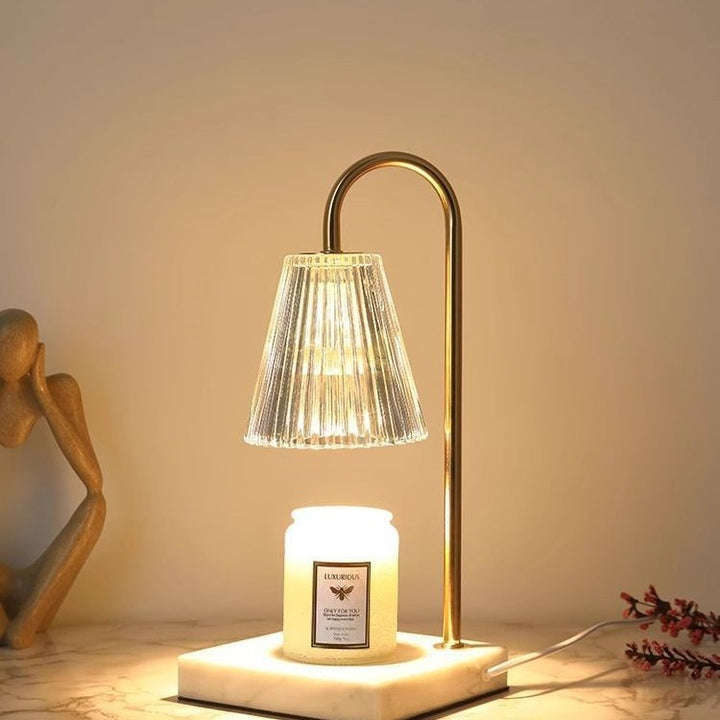 Elegante moderne Tischlampe