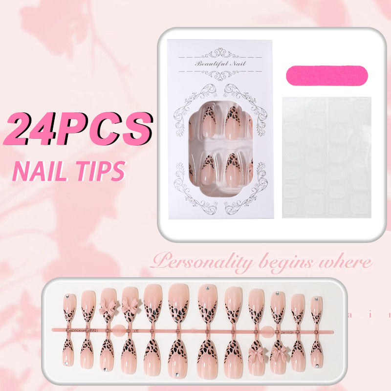 Dekorative Leopard-Print Press-On-Nageltipps Karnz