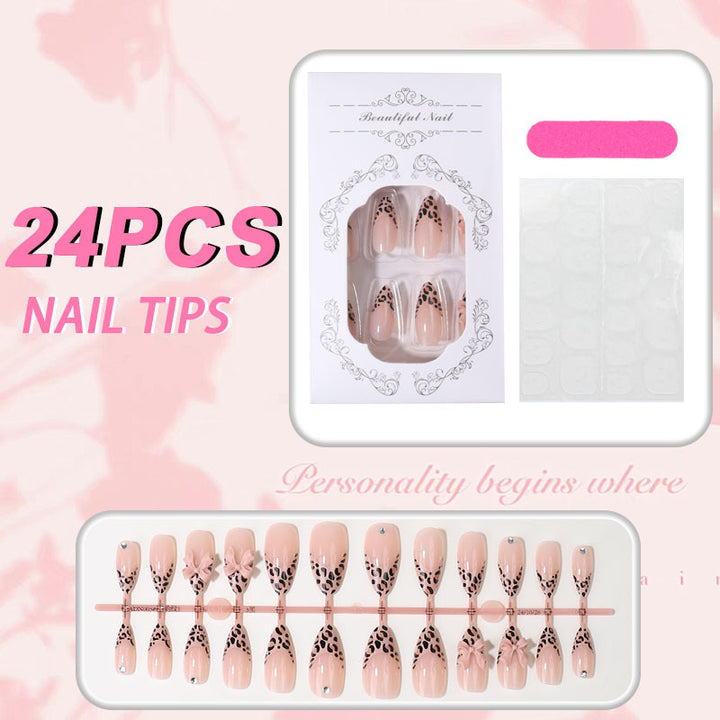Dekorative Leopard-Print Press-On-Nageltipps Karnz
