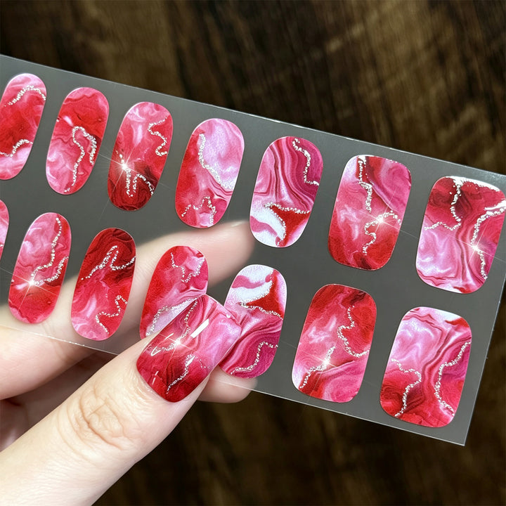 Künstlerische Aquarell-Nagelwickel
