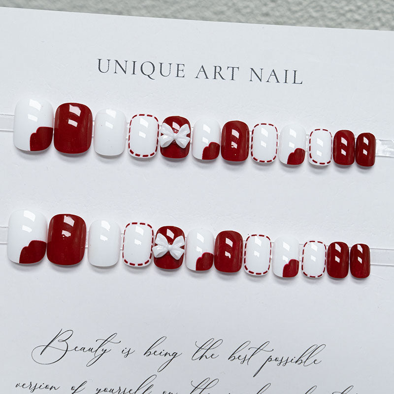 Dekorativer Nagelkunstset
