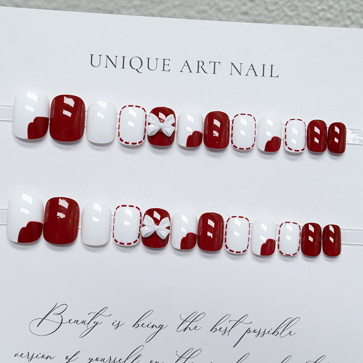 Dekorativer Nagelkunstset