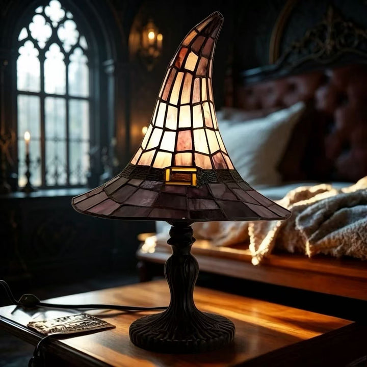 Dekorative Tischlampe im Hexenhut-Design Karnz