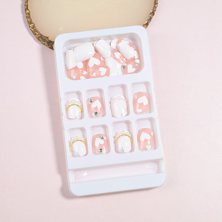 Dekorativer Press-On Nail Art Set mit Schleifenakzenten Karnz