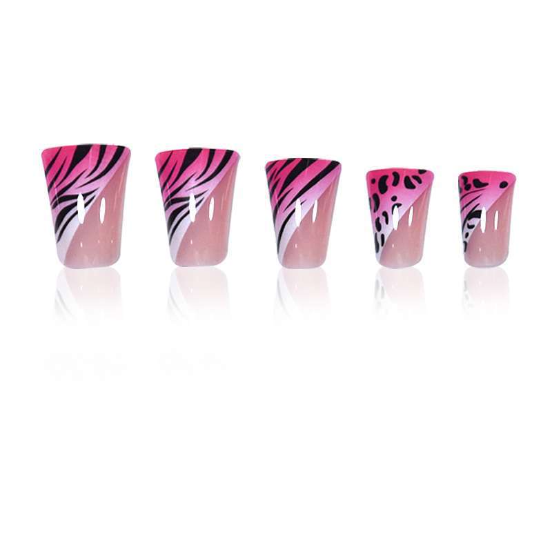 Künstlerisches Stiletto Press-On Nagel-Set mit Tierdruck-Akzenten Karnz