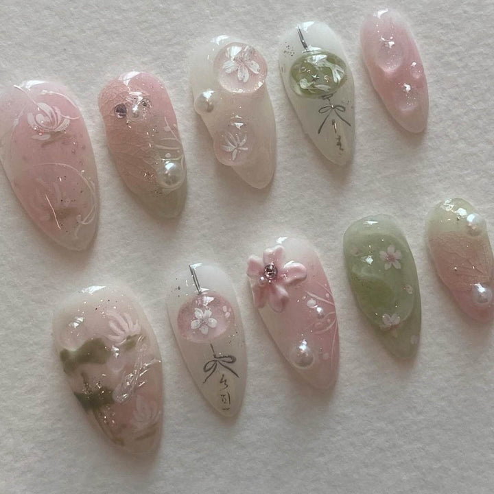 Thematic Artisan Press-On Nail Set Karnz