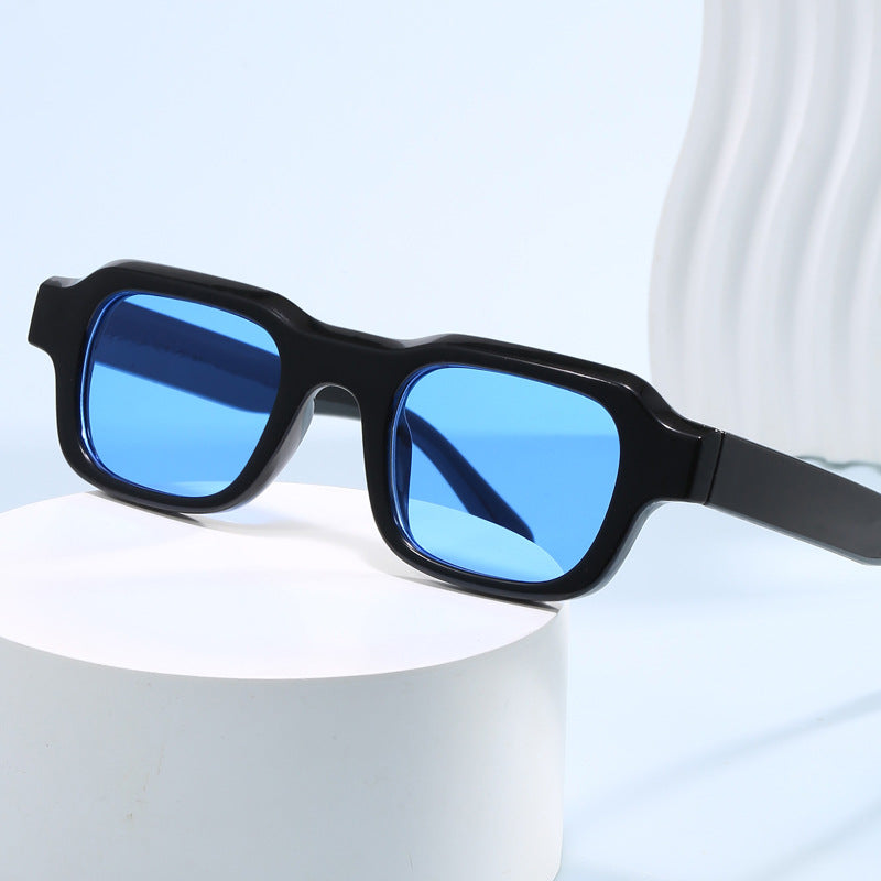 Damen modische quadratische Sonnenbrille mit robustem Rahmen Karnz
