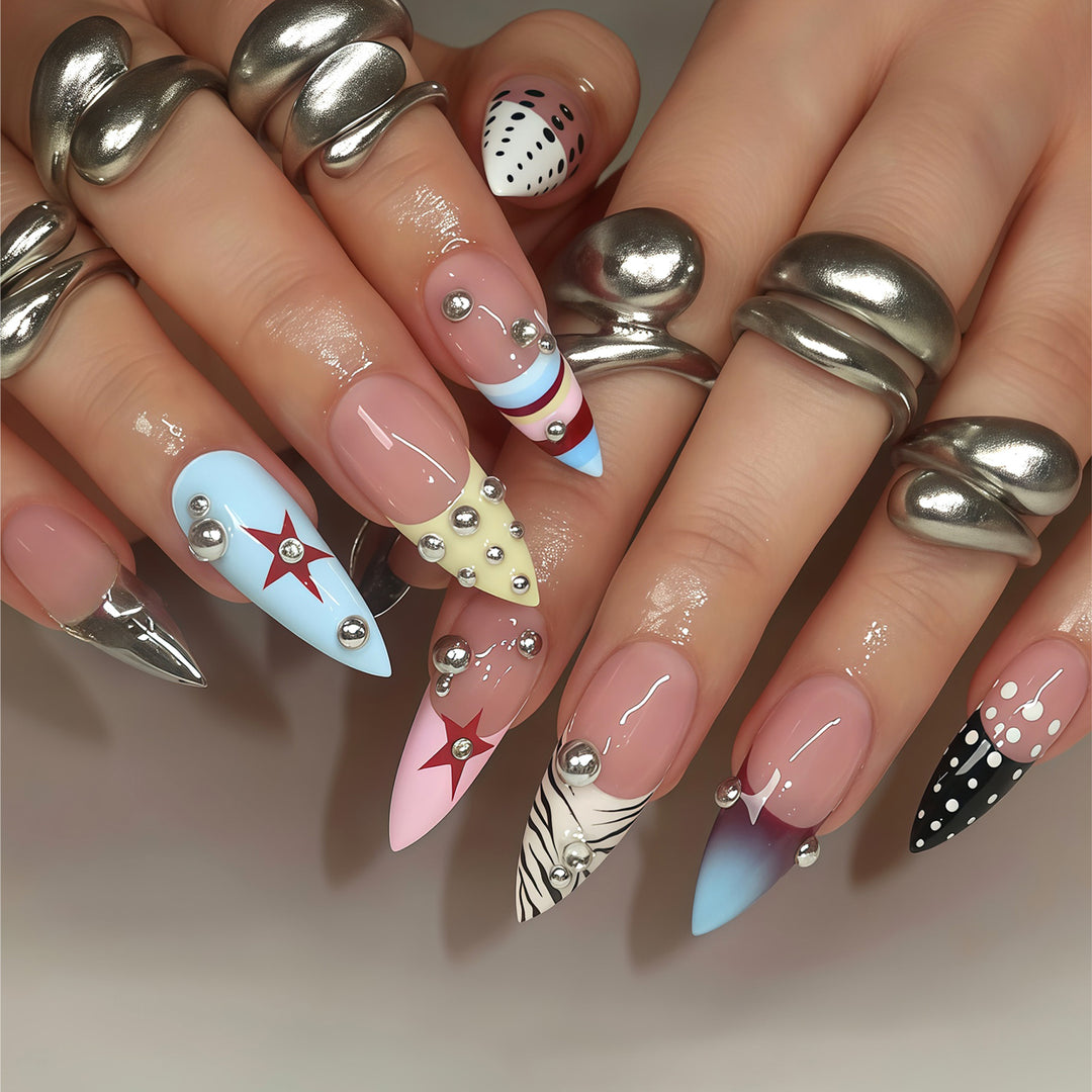 Künstlerische Stiletto Press-On Nagelkunst Kollektion Karnz