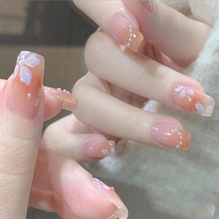 Elegante Blumendruck-Nageltips
