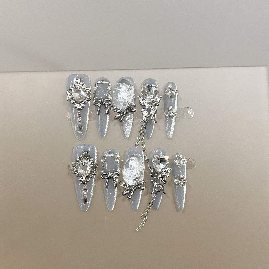 Dekoratives Strass-Nageldesign-Set