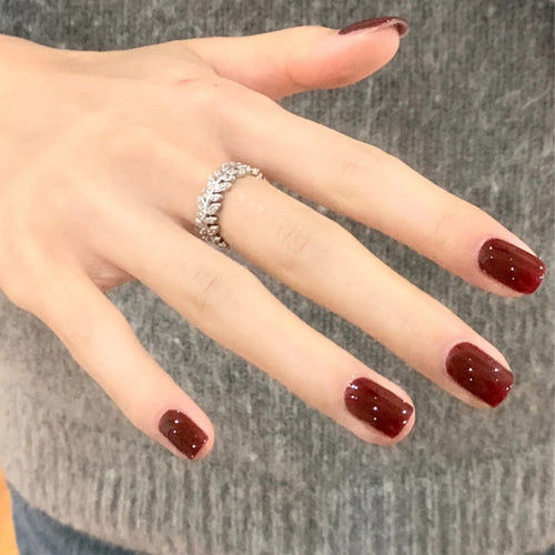 Elegante Glänzende Nagelkunst