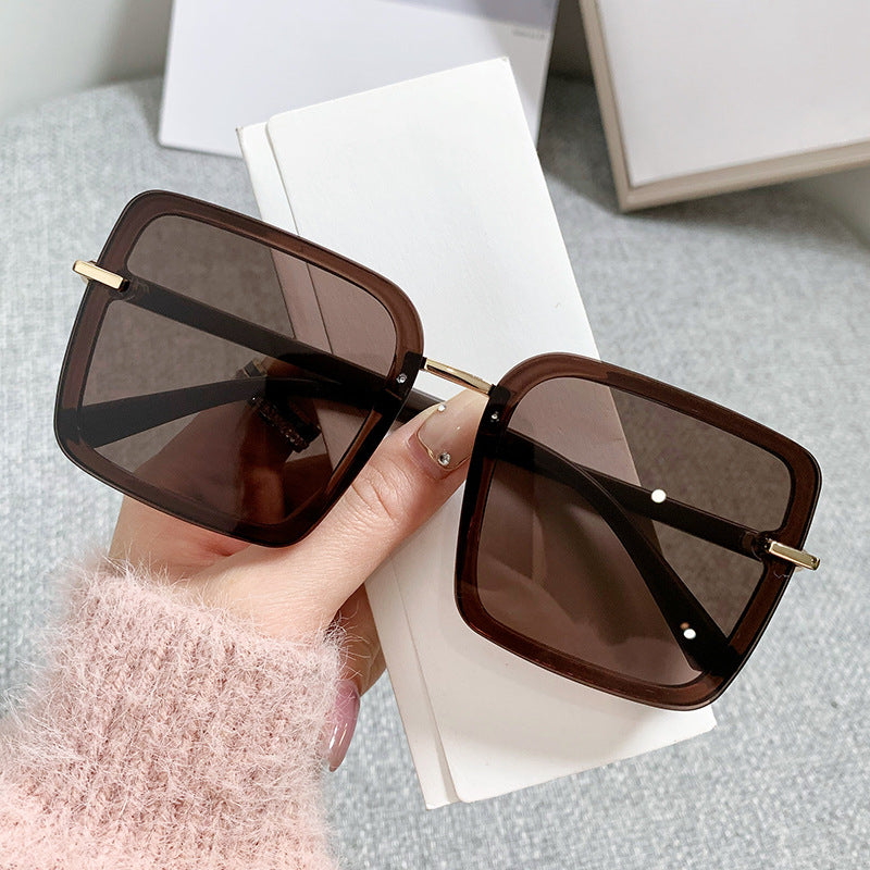 Damen trendige Sonnenbrille im modernen quadratischen Design Karnz