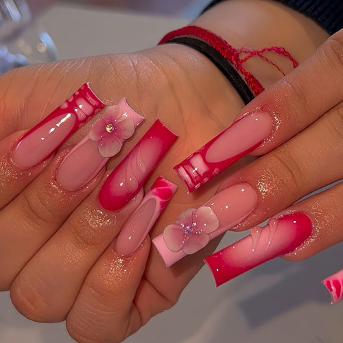 Glamorous Floral Press-On Nails Set Karnz