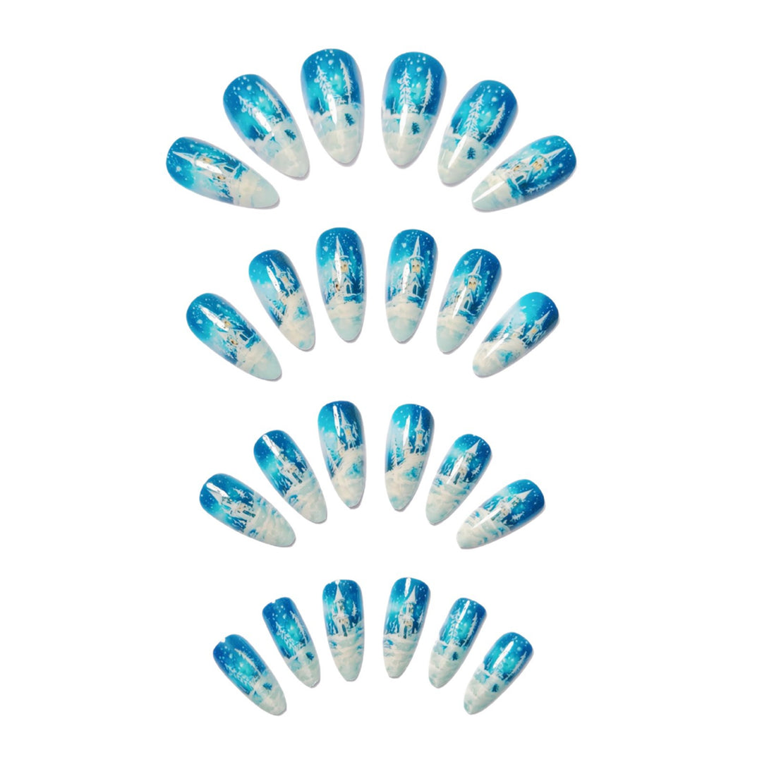 Winterliches Kunstnageldesign Karnz