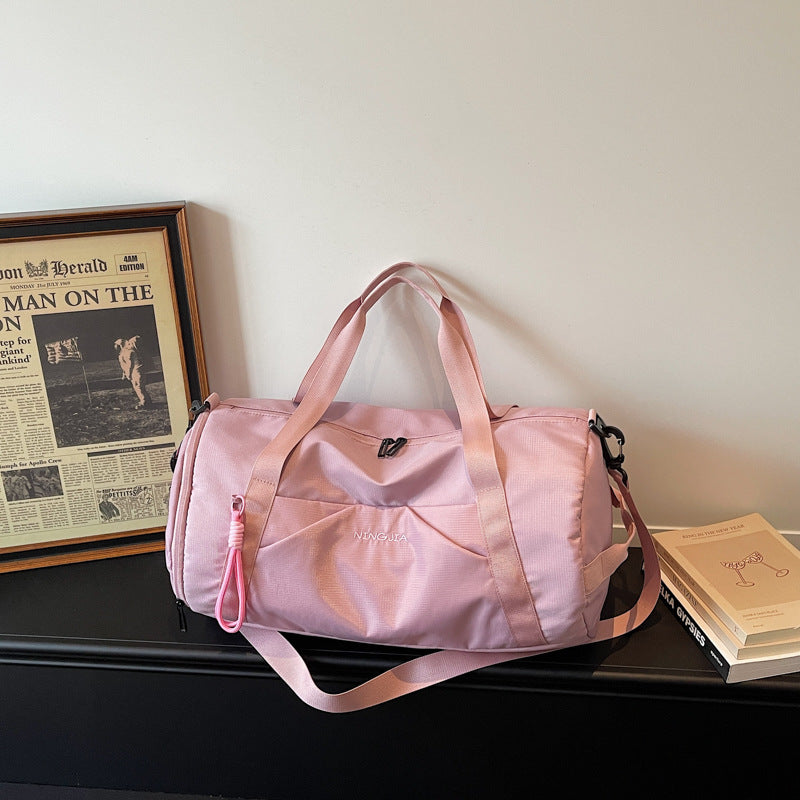 Vielseitige Reisetasche mit verstellbarem Schultergurt