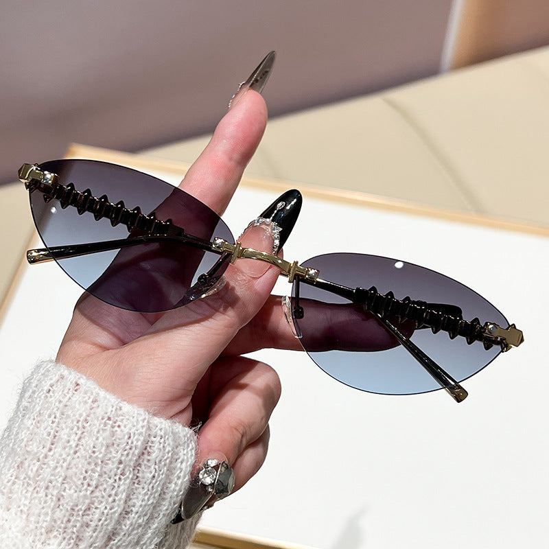Damen modische Brille mit elegantem goldenen Rahmen Karnz