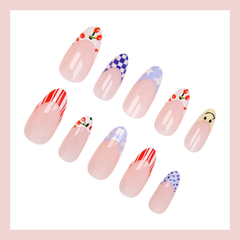 Kunstnagelset mit fröhlichen Motiven und kreativen Designs Karnz
