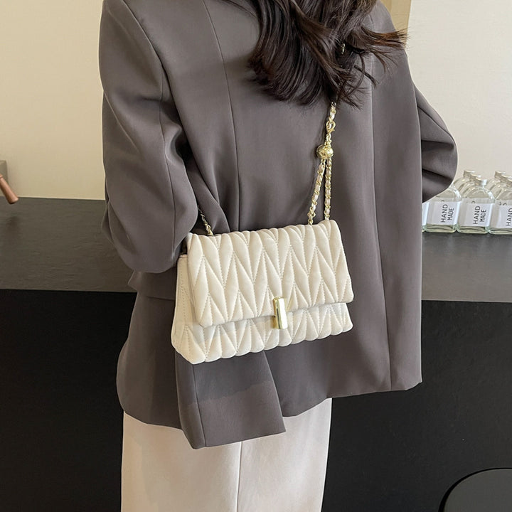 Gepolsterte Schulter-Clutch Karnz