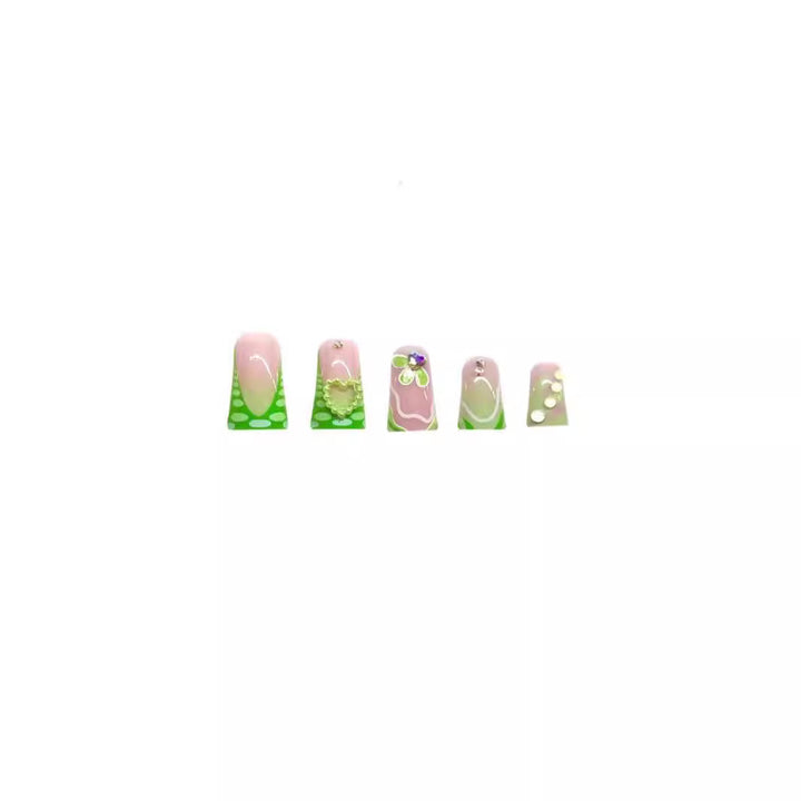Künstlerische Gel-Nagelverlängerungen Karnz