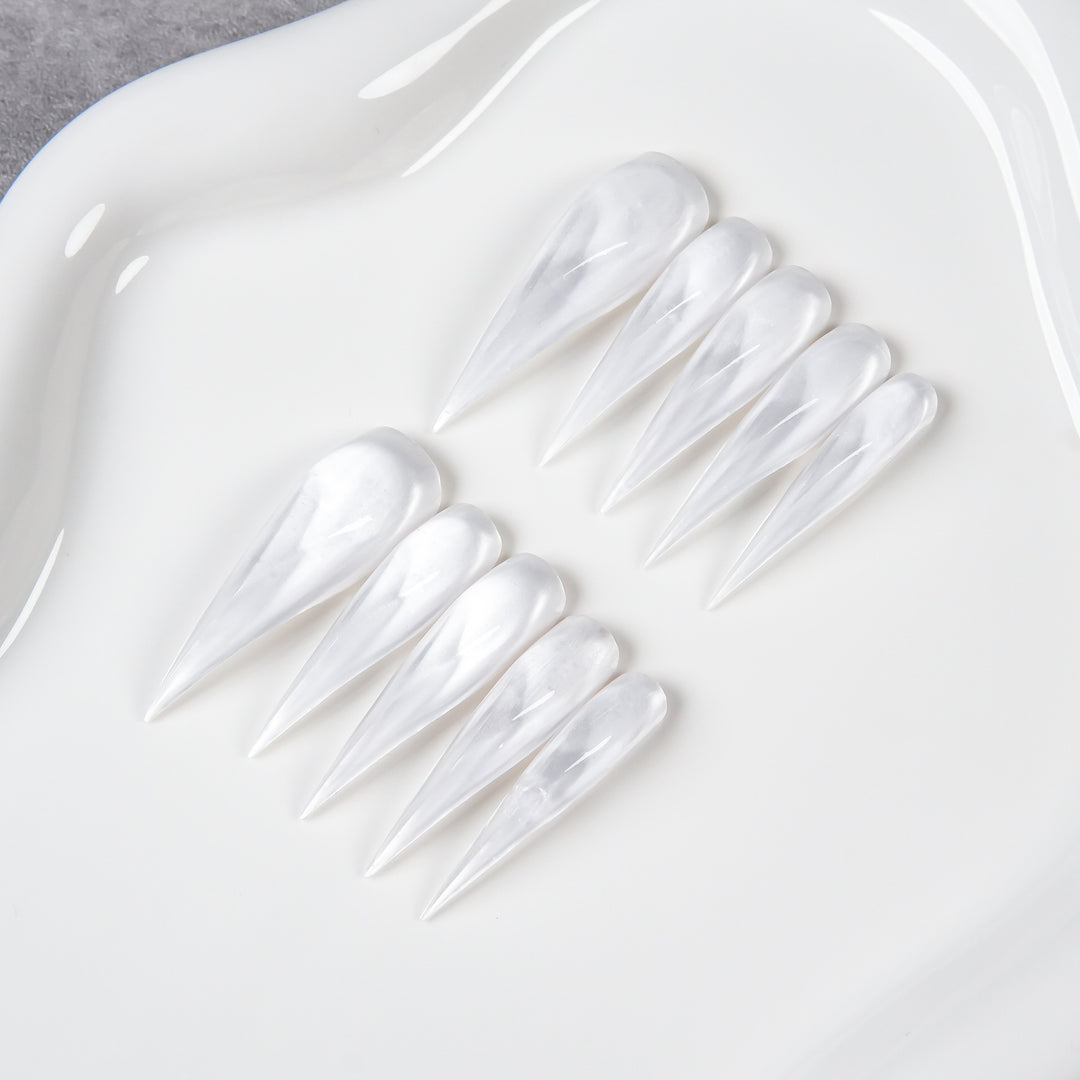 Schwarze Stiletto-Nagelspitzen-Set