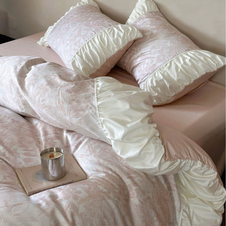 Luxuriöses Satin-Bettwäsche-Set mit Rüschen und Blumen-Jacquard Karnz