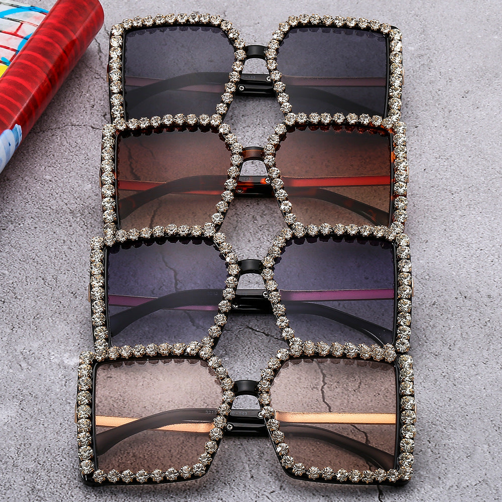 Damen glamouröse Sonnenbrille mit quadratischem Rahmen Karnz