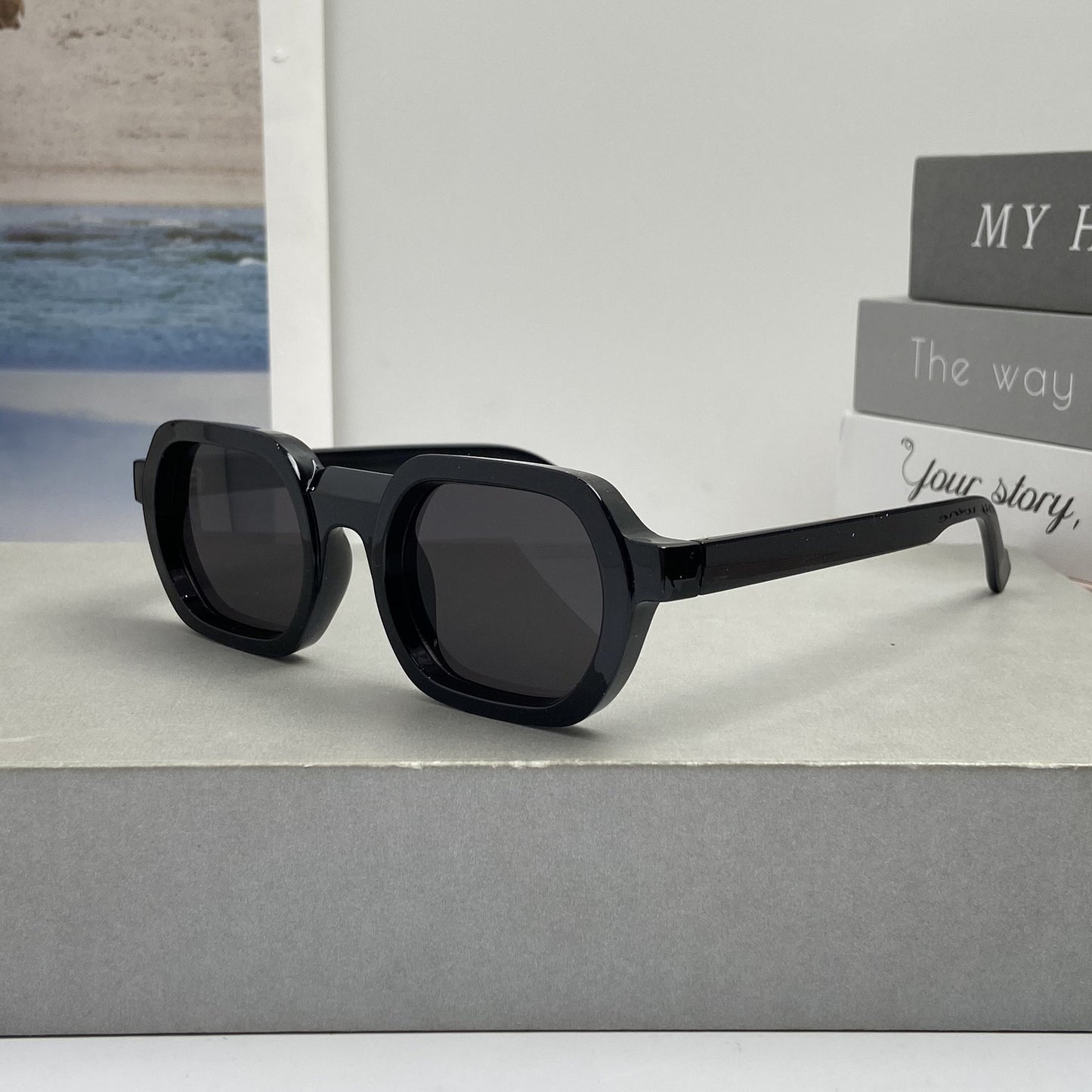 Damen modische Sonnenbrille im modernen Design mit breitem Rahmen Karnz