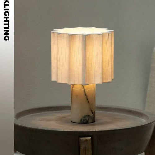 Kreative Tischlampe