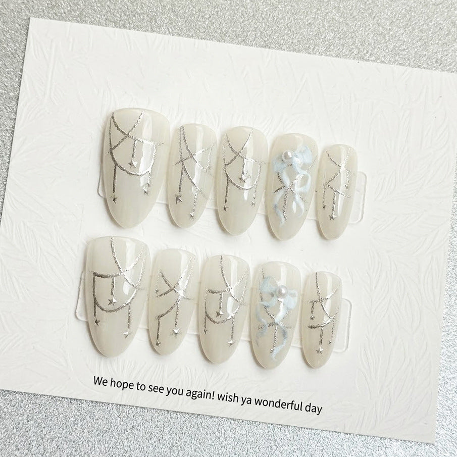 Elegante Press-On Nagelkunst Kollektion Karnz