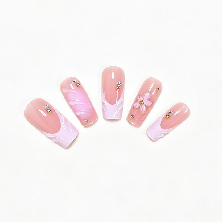 Elegantes florales Nagelkunst Press-On Set Karnz