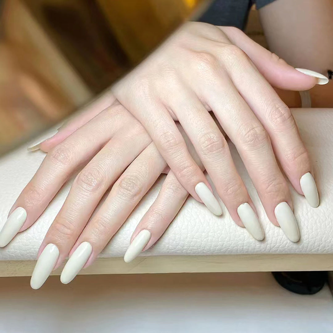Elegante Matte Stiletto Press-On Nägel