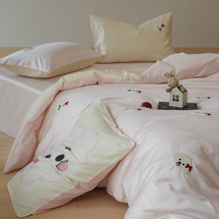 Bestickte Plüschpuppy Baumwollsatin Bettbezug Set